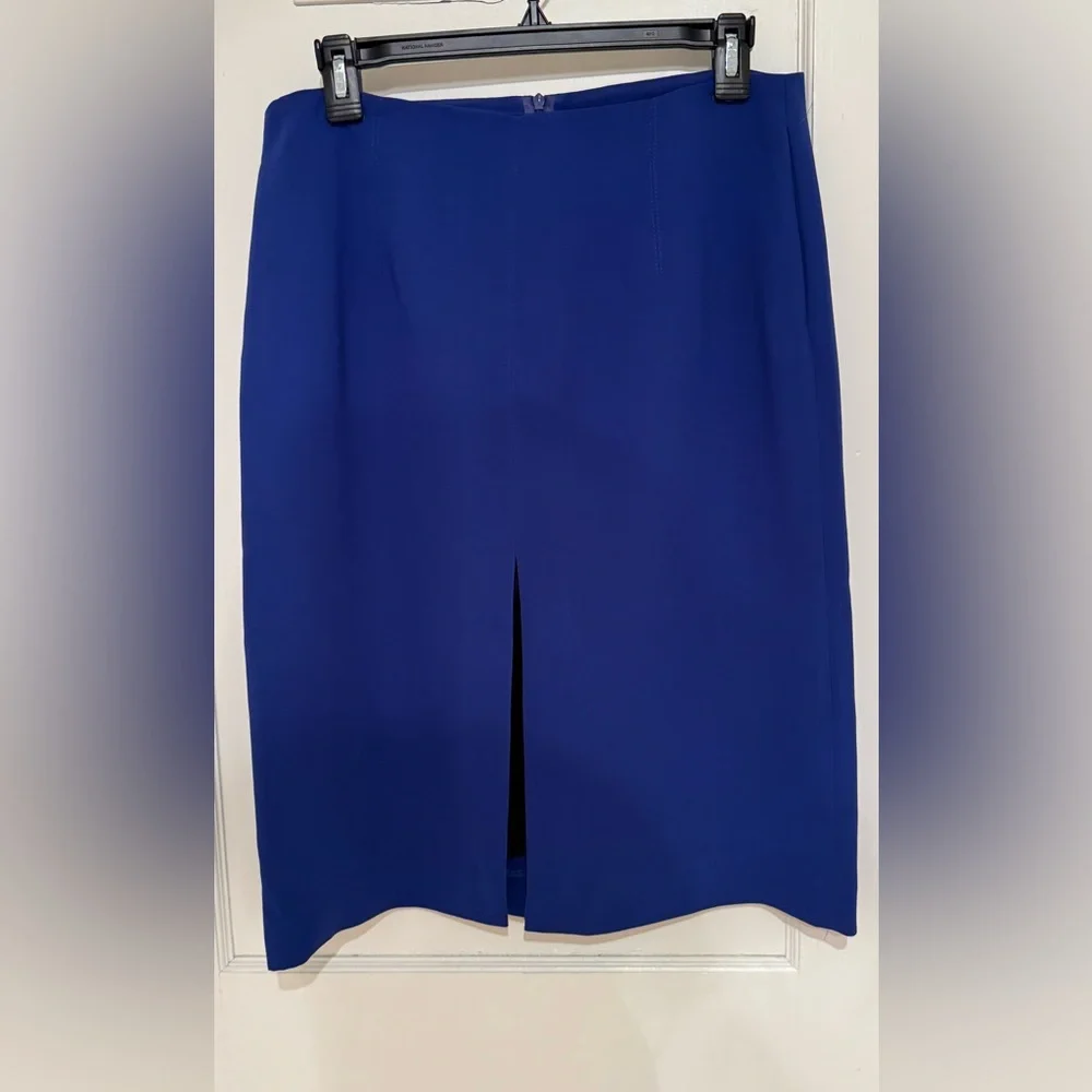 Zara Front-Slit Pencil Skirt - Picture 2 of 4